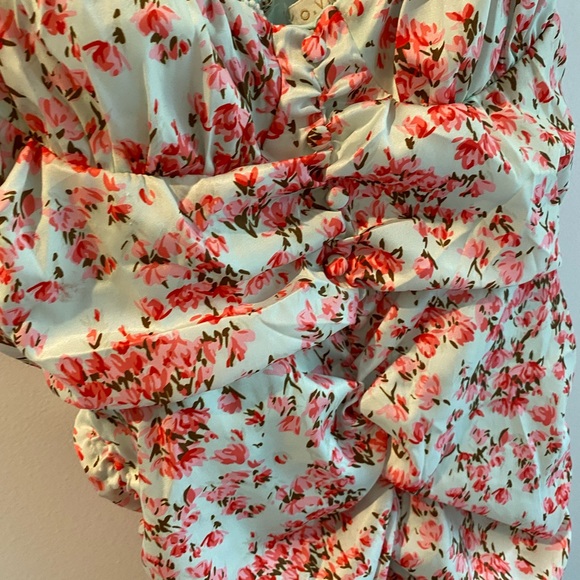 Vici ruche silky dress - Picture 2 of 7